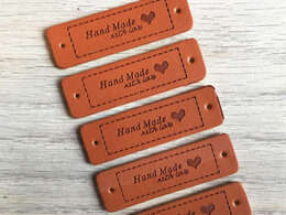 Knopen, Labels & Versieringen