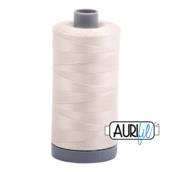 Aurifil Mako28 #2310 Light Beige - 750m Quiltgaren