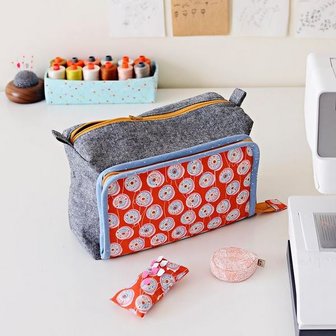 Aneela Hoey patroon &#039;All in one Box Pouch&#039;, verkrijgbaar bij de Quilt Ster