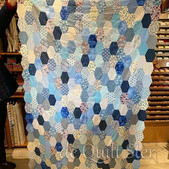 Hieronder zie je het de Sweet Lollipop quilt, welke is gemaakt door Janie uit Ouddorp. Rond het middenstuk van deze quilt komt 