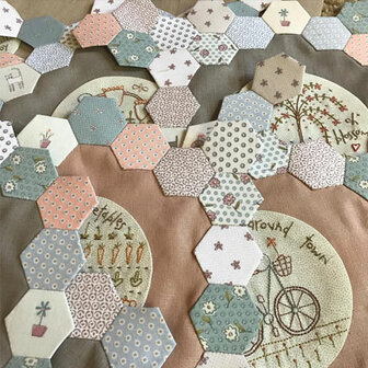 Hatched & Patched | Around Town - Patroon