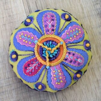 Sue Spargo | Flower Pincushion