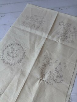 The Birdhouse | Stitchery Panel - Make Ready for Christmas [3301]