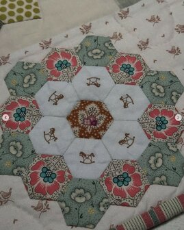 The Birdhouse | Patroon - Light &amp; Shade Quilt [D409]