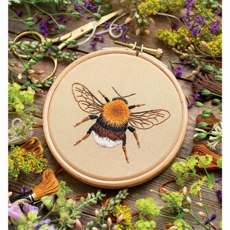 Emillie Ferris | Paint with Thread, in the garden