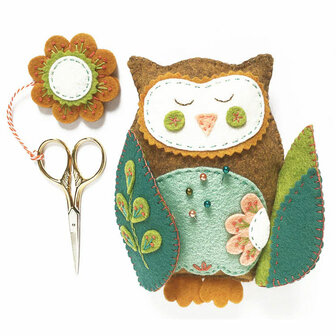 The Cinnamon Patch | DIY Pakket ' Little Owl Speldenkussen &amp; Scharen-hangertje' [CPK086]