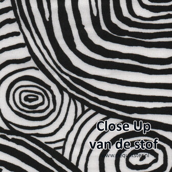 Kaffe Fassett | Onion Rings in Black [PWBM070.BLACK]