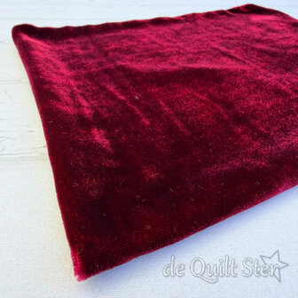 Sue Spargo Velvet | V63 Garnet