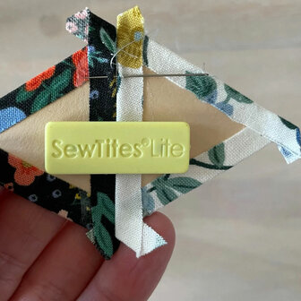 SewTites | Light Mix - Magnetic Sewin Pins - Libbs Elliot