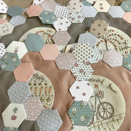Hatched & Patched | Around Town - Patroon