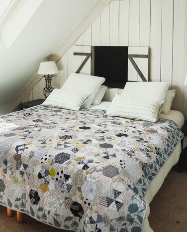 Di Greig - Simply Neutral... a narrative of quilts 