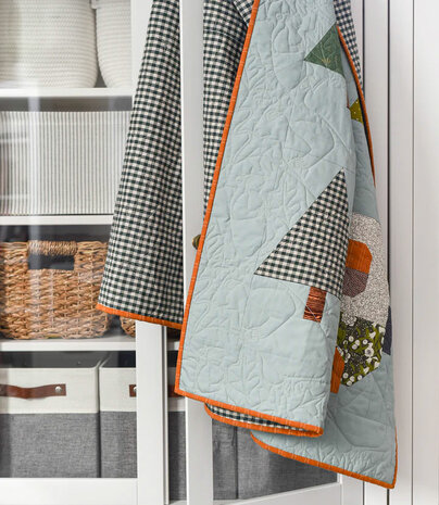 Pen + Paper Patterns | Up North Quilt [PAP105]