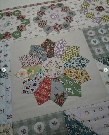 The Birdhouse | Patroon - Light & Shade Quilt [D409]