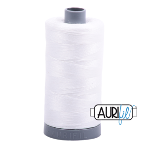 Aurifil Mako28 #2021 Natural White - 750m Quiltgaren